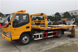 新会哪里有拖车服务